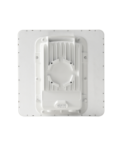 PTP-550 Hasta 1.36 GBps / 4910 – 6200 MHz / 802.11 AC Wave 2 MU-MIMO 4: 4×4 / BackHaul con Antena Integrada